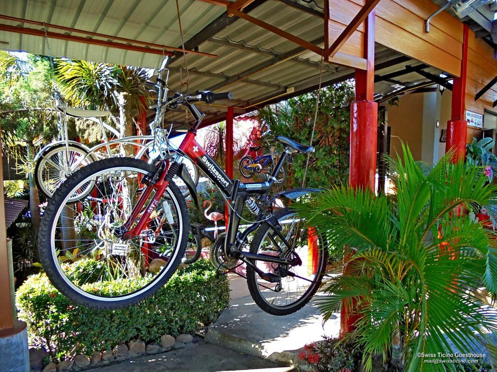 Swiss Ticino Guesthouse & Restaurant Mae Wang エクステリア 写真