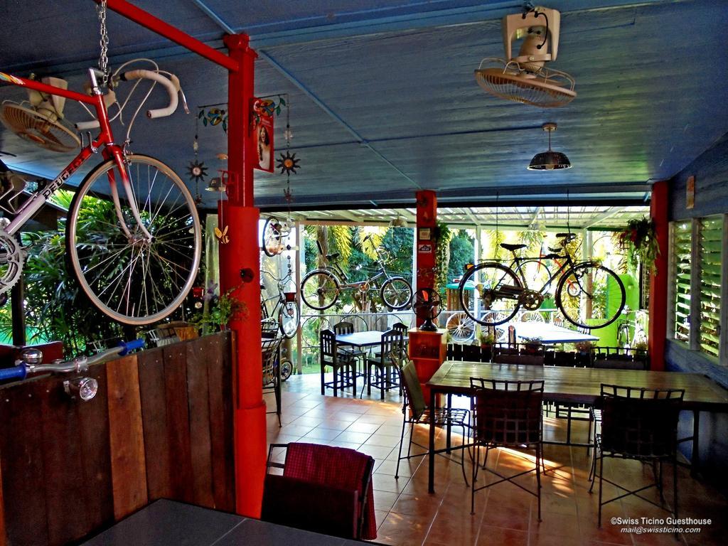 Swiss Ticino Guesthouse & Restaurant Mae Wang エクステリア 写真
